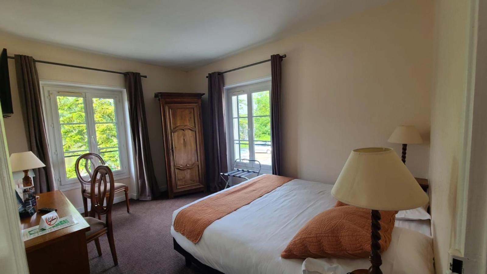 Hostellerie De Pavillon Saint-Hubert Gouvieux Eksteriør billede